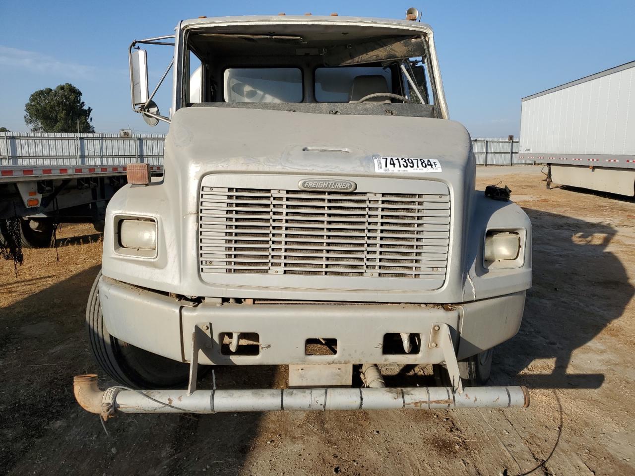 Freightliner Medium Con Fl70 Image 7