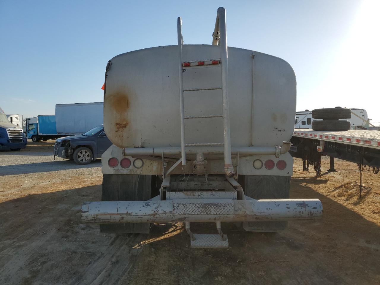 Freightliner Medium Con Fl70 Image 9