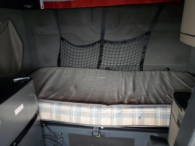 Freightliner Cascadia 1 Image 8