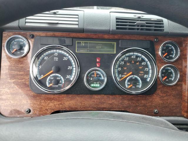 Freightliner Cascadia 1 Image 10