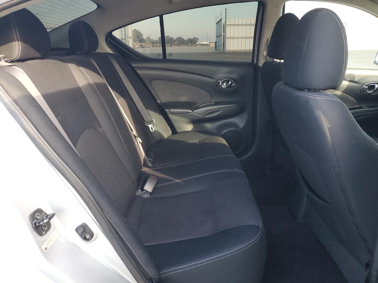 Nissan Versa S Image 10