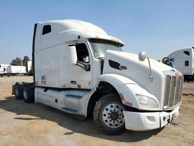  Salvage Peterbilt 579