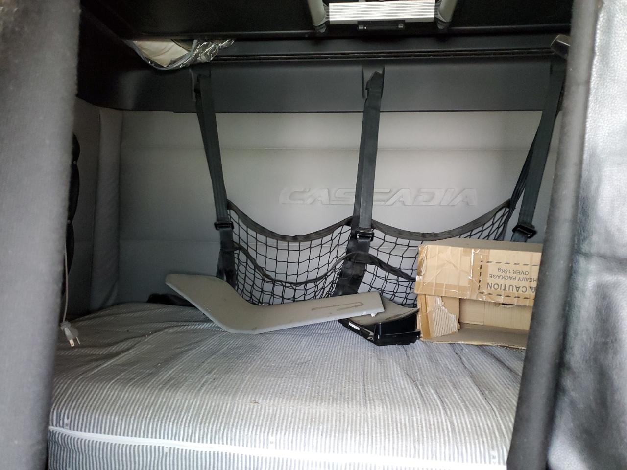 Freightliner Cascadia 1 Image 6