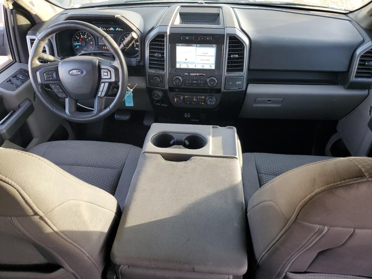 Ford F-150 Supercrew Image 6