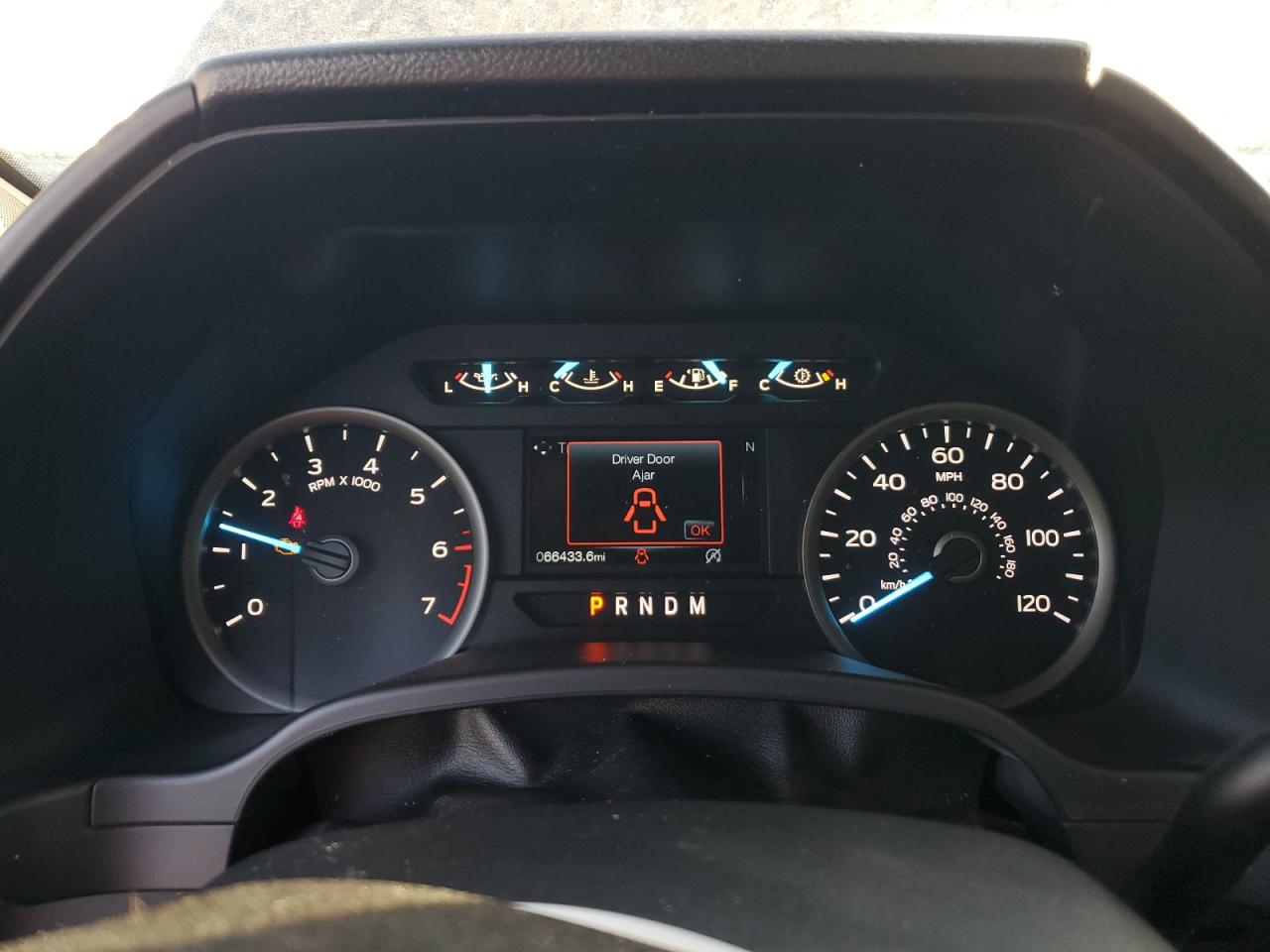 Ford F-150 Supercrew Image 10