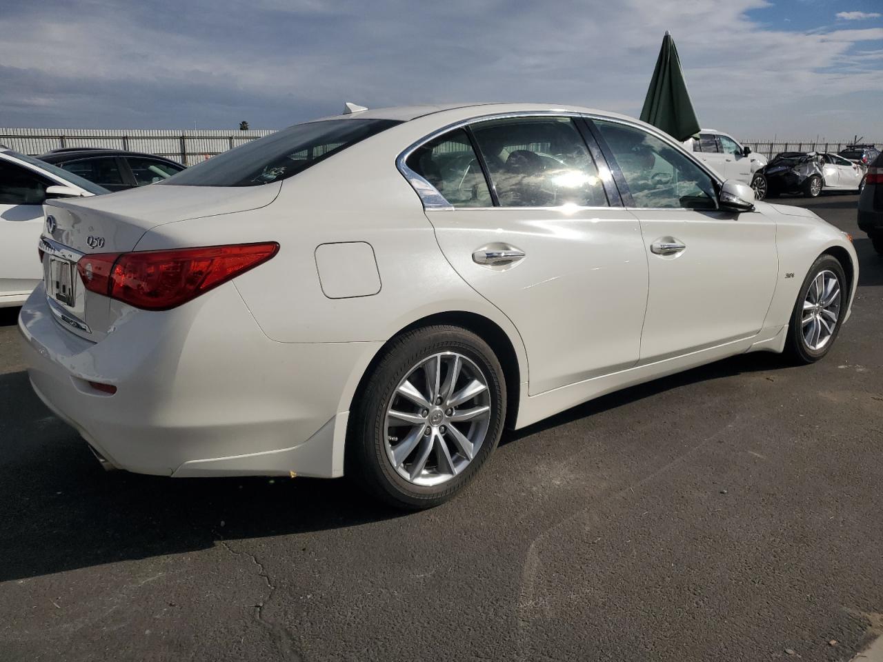 INFINITI Q50 Premium Image 4