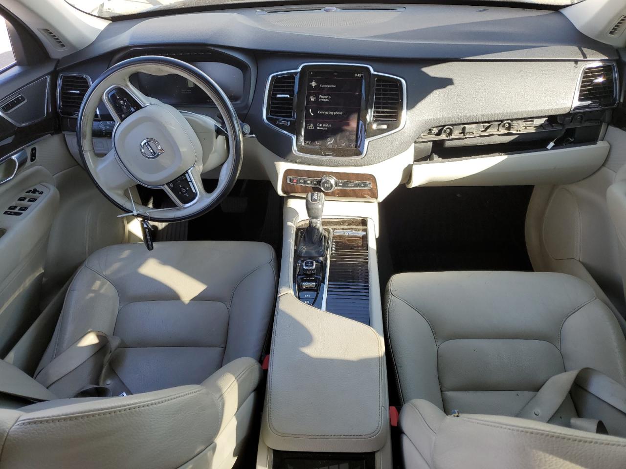 Volvo XC90 T6 Image 3