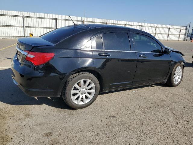 Chrysler 200 Touring Image 2