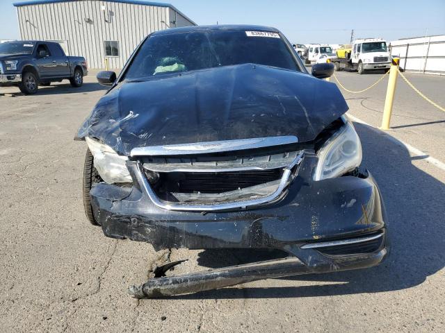 Chrysler 200 Touring Image 4