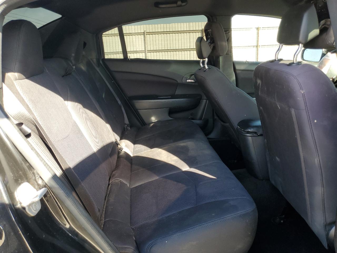 Chrysler 200 Touring Image 10