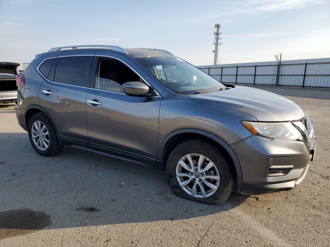 Nissan Rogue S Image 2