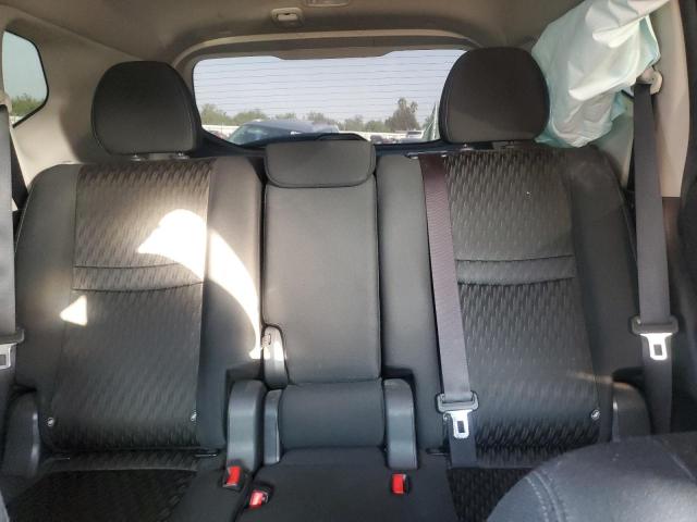 Nissan Rogue S Image 9