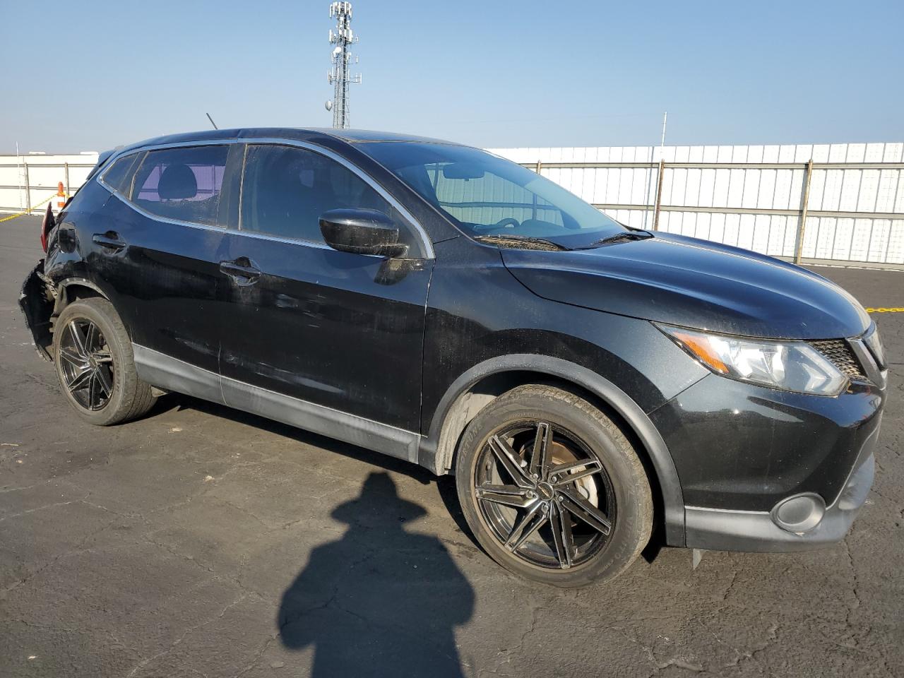 Nissan Rogue S Image 3