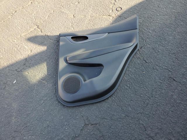 Nissan Rogue S Image 2