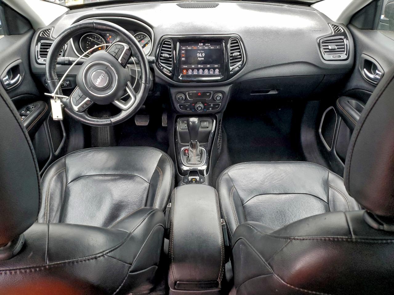 Jeep Compass Limited Image 12