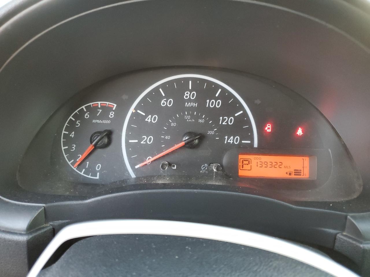 Nissan Versa S Image 9