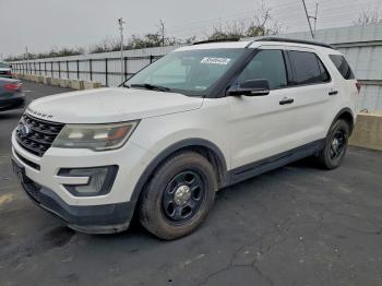  Salvage Ford Explorer