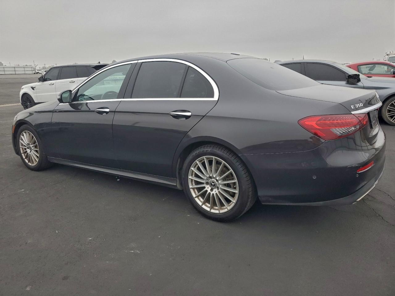 Mercedes-Benz E-Class 350 Image 2