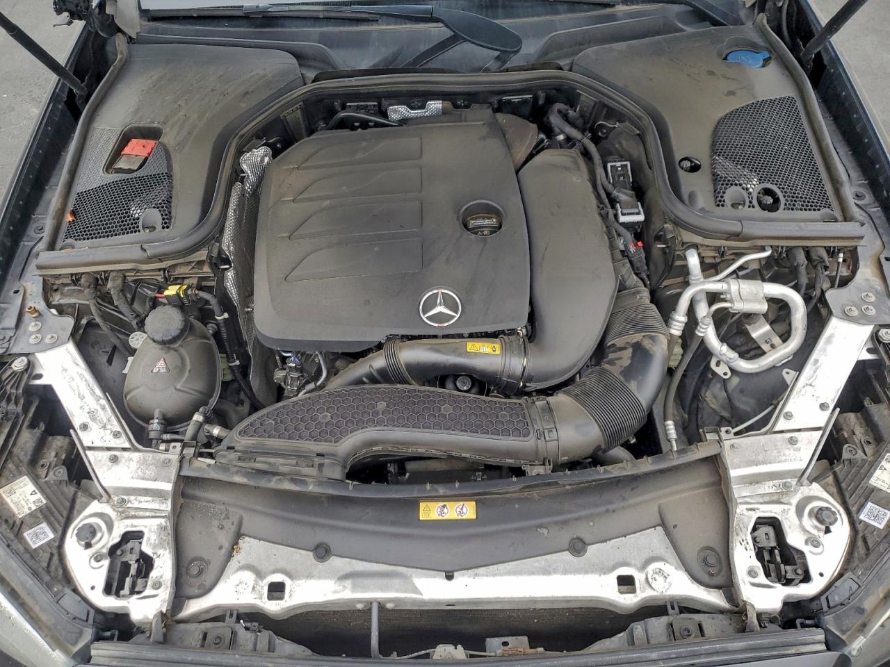 Mercedes-Benz E-Class 350 Image 9