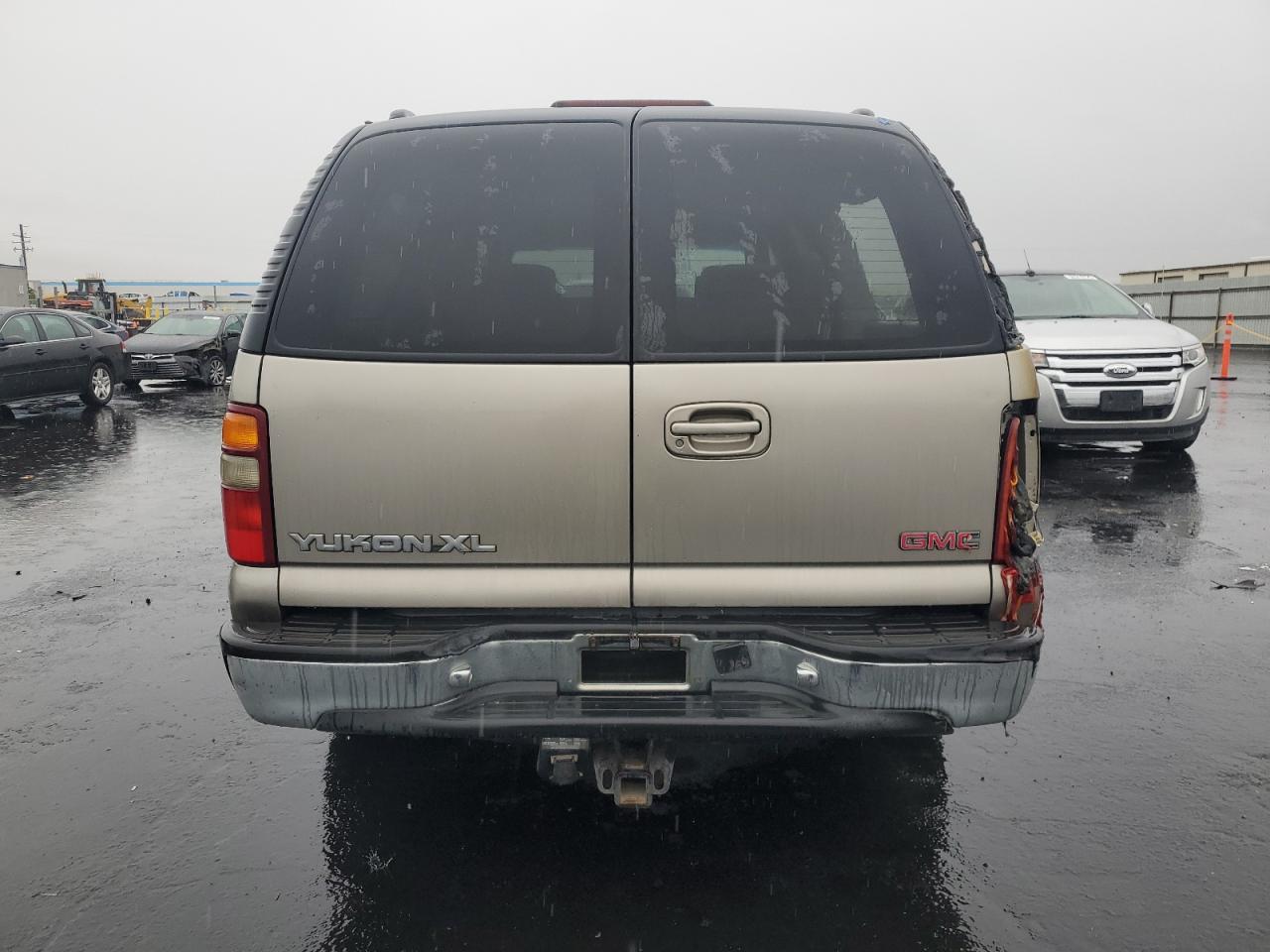 GMC Yukon K1500 Image 7