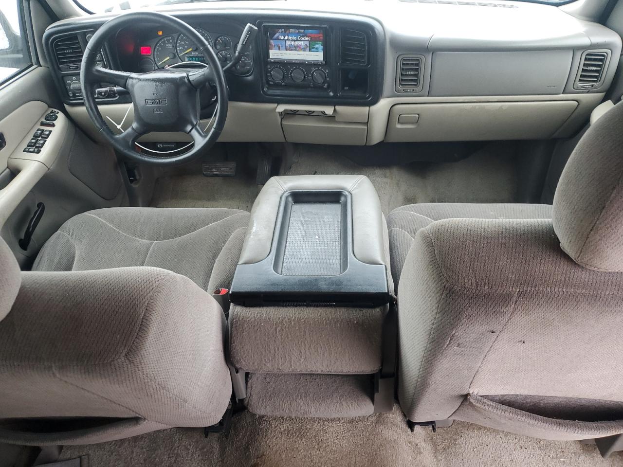 GMC Yukon K1500 Image 11