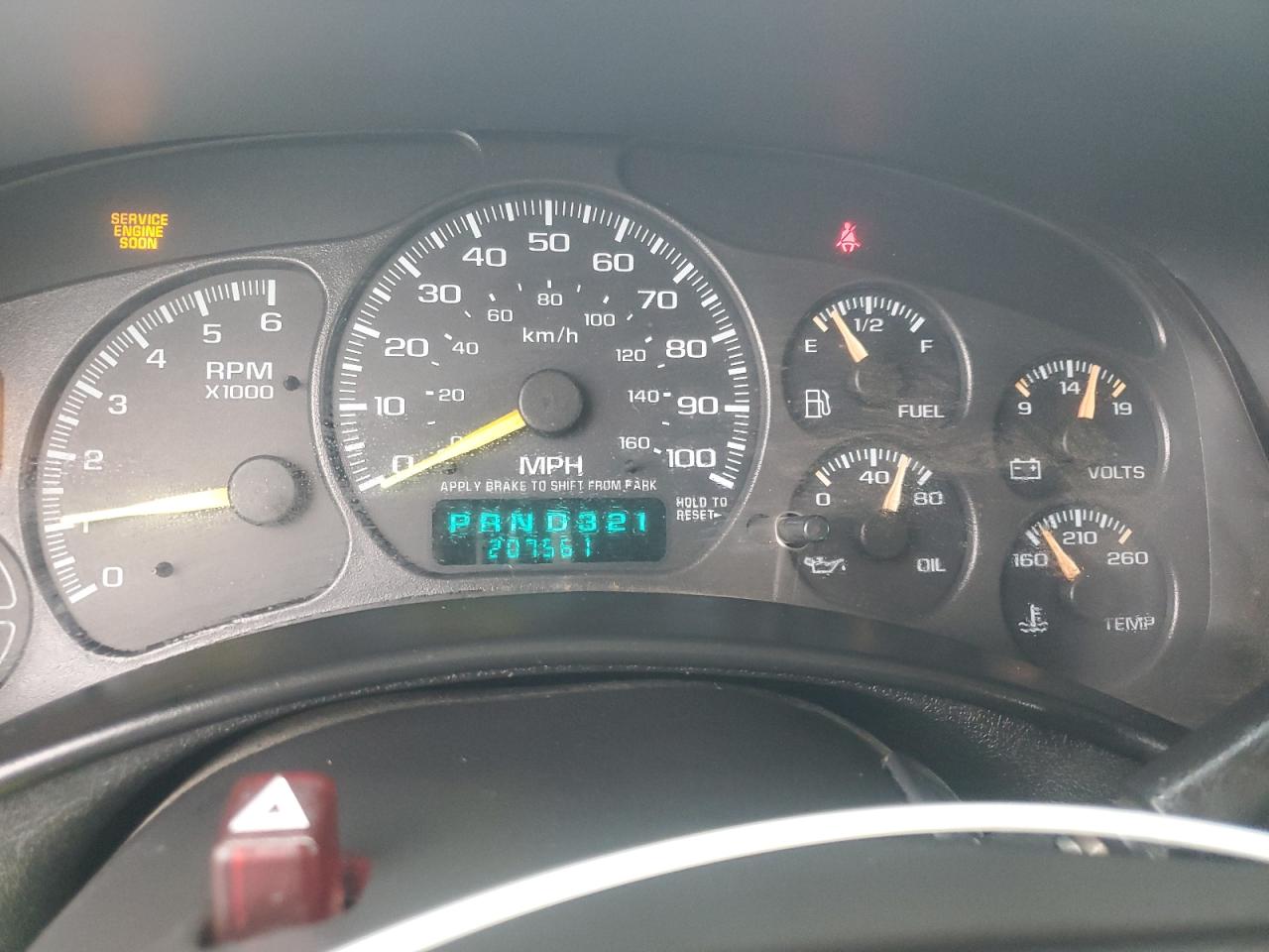 GMC Yukon K1500 Image 10