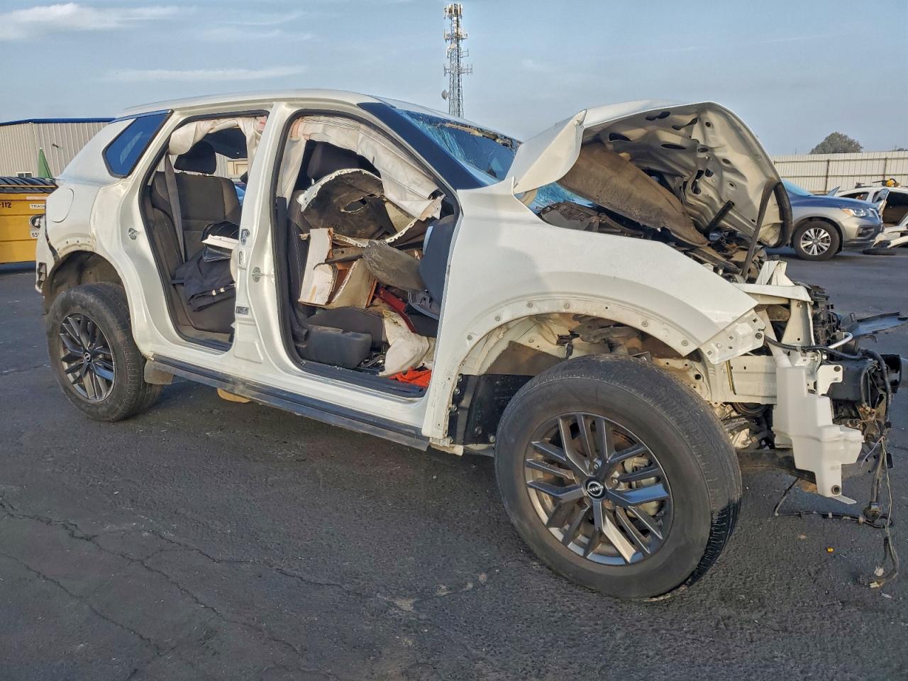 Nissan Rogue S Image 5