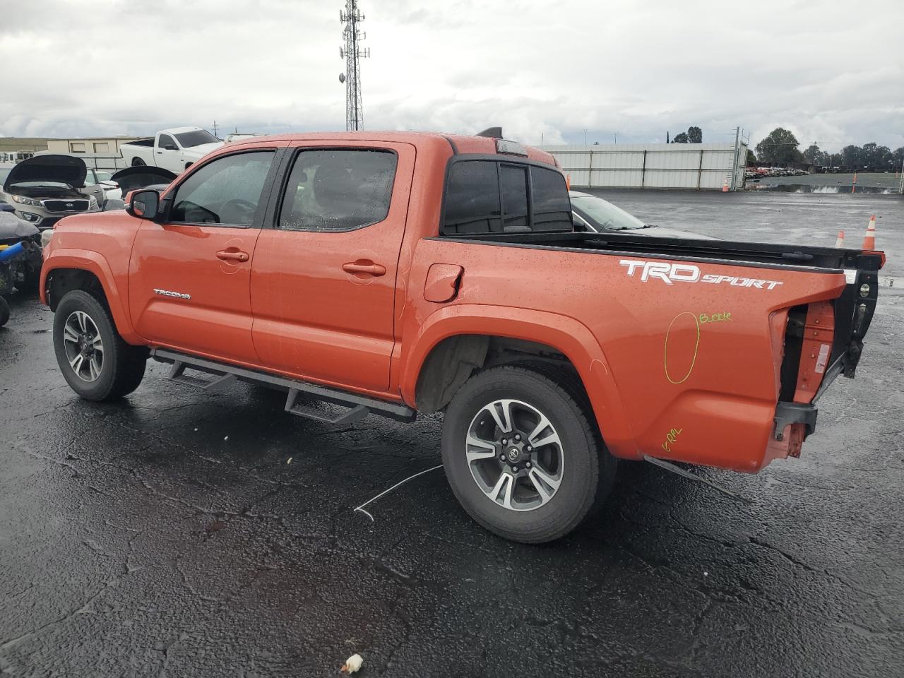 Toyota Tacoma Double Cab Image 12
