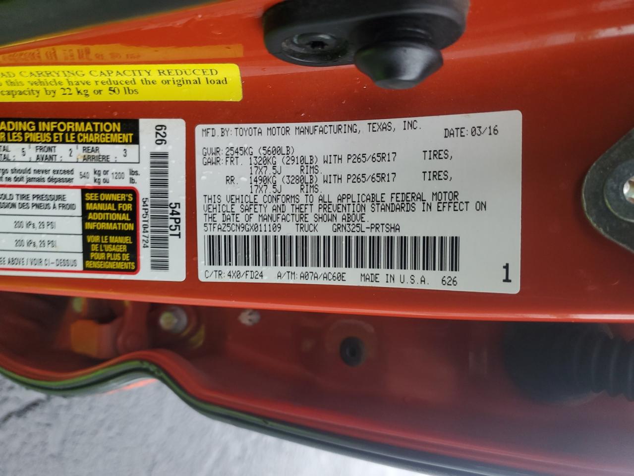 Toyota Tacoma Double Cab Image 13