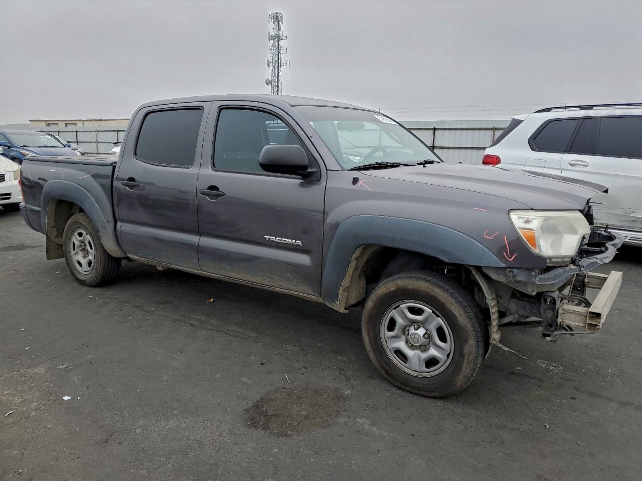 Toyota Tacoma Double Cab Image 2