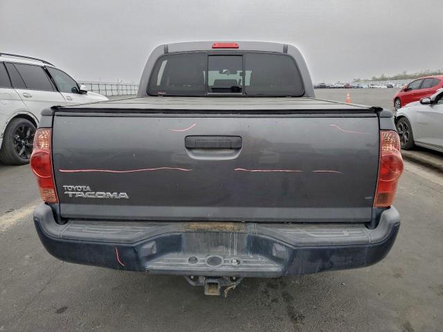 Toyota Tacoma Double Cab Image 5