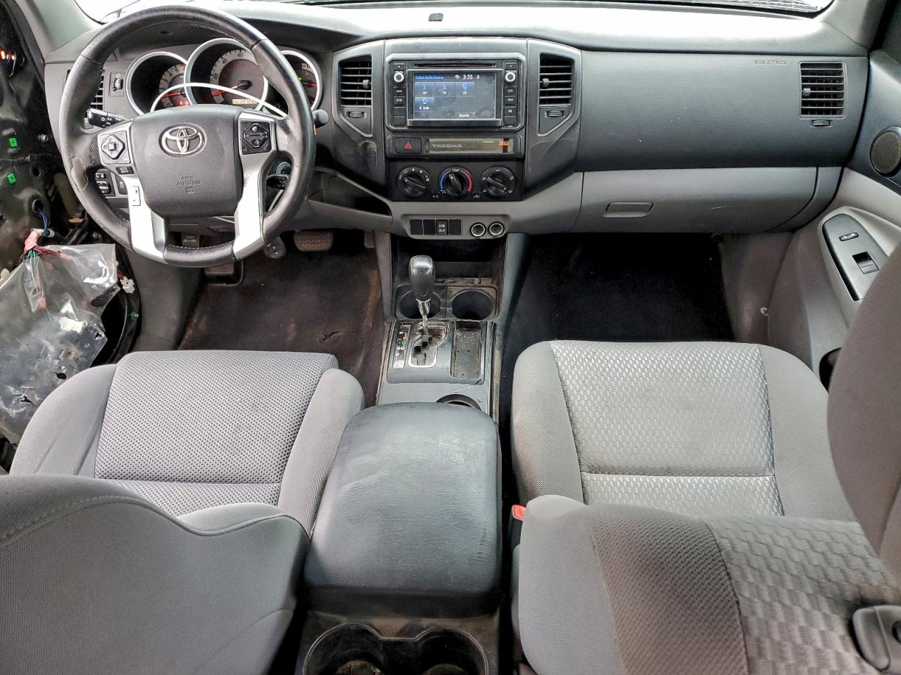 Toyota Tacoma Double Cab Image 12