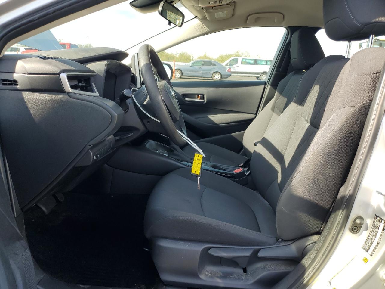 Toyota Corolla Le Image 2