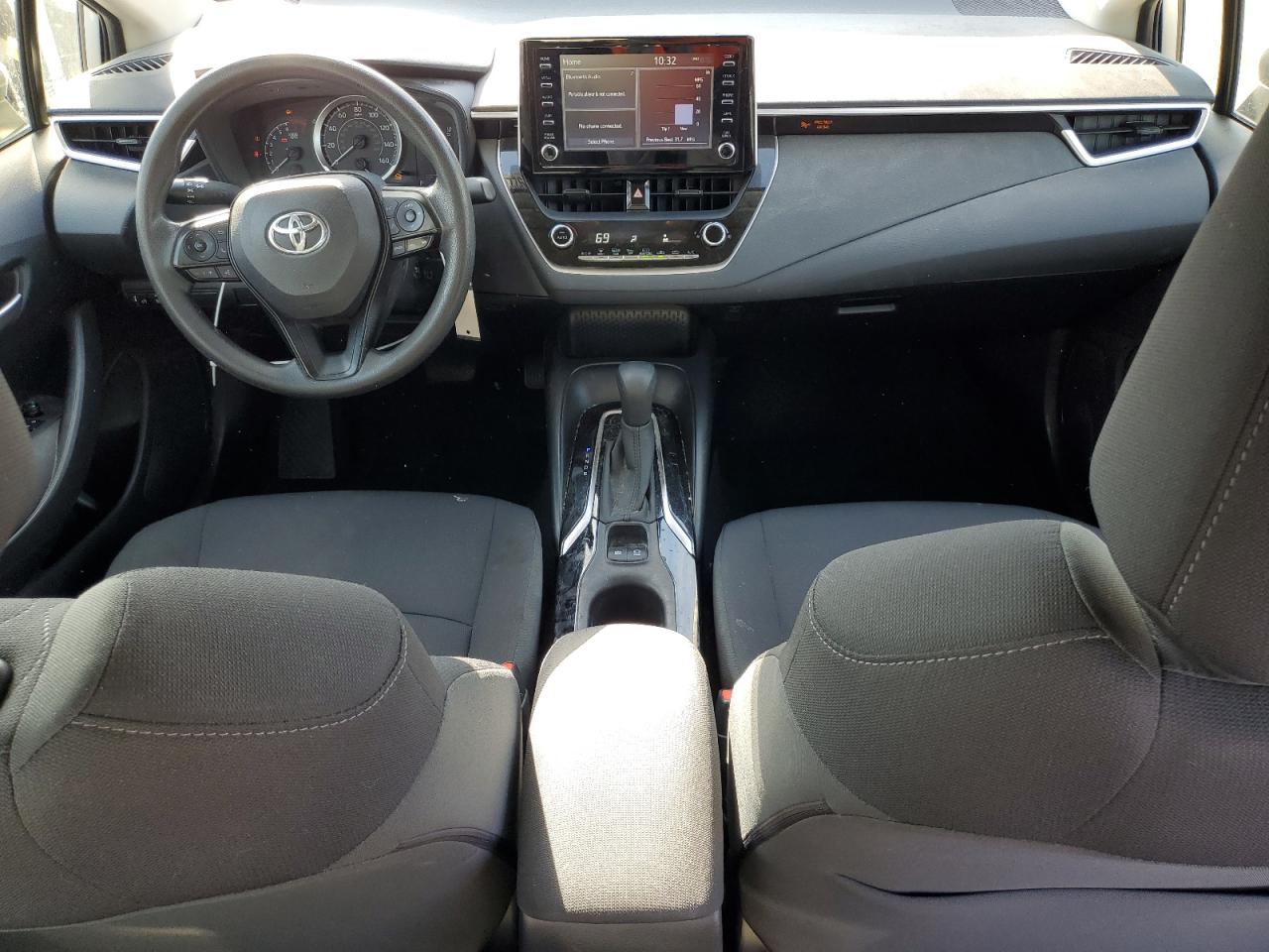 Toyota Corolla Le Image 8