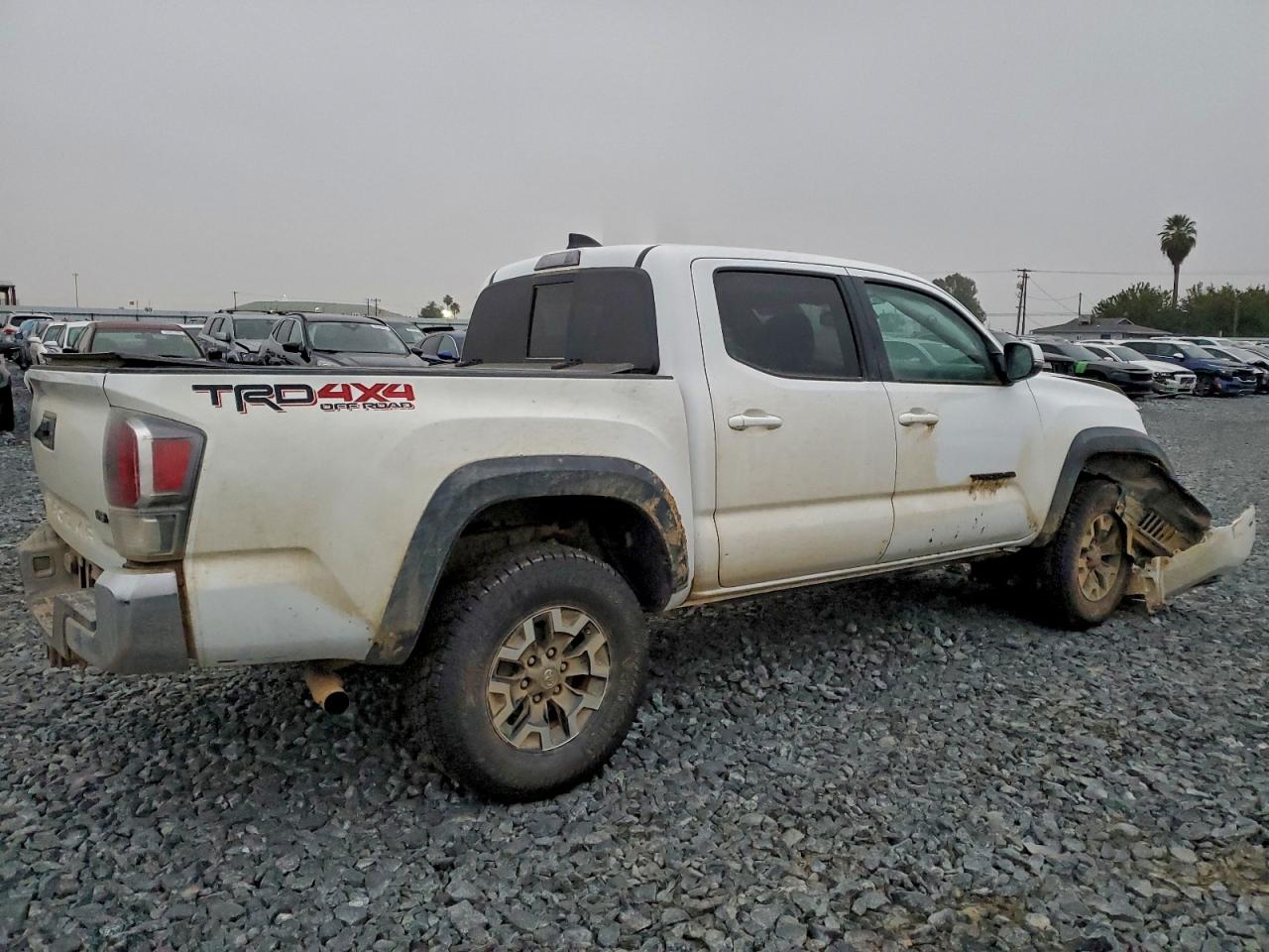 Toyota Tacoma Double Cab Image 12