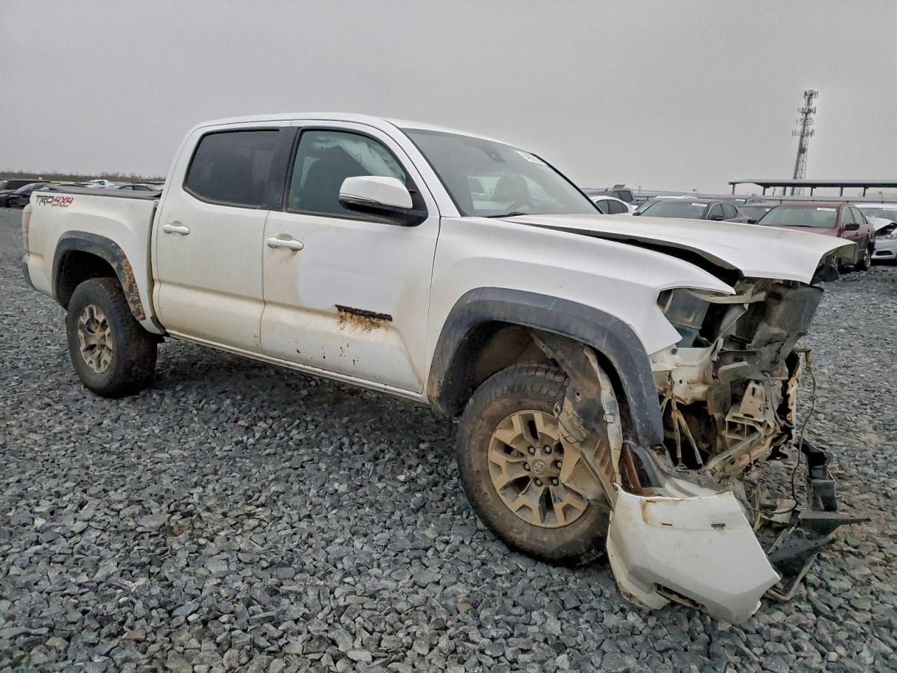 Toyota Tacoma Double Cab Image 2