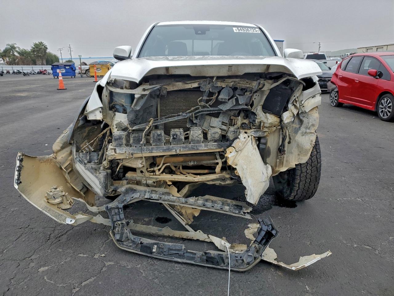 Toyota Tacoma Double Cab Image 3