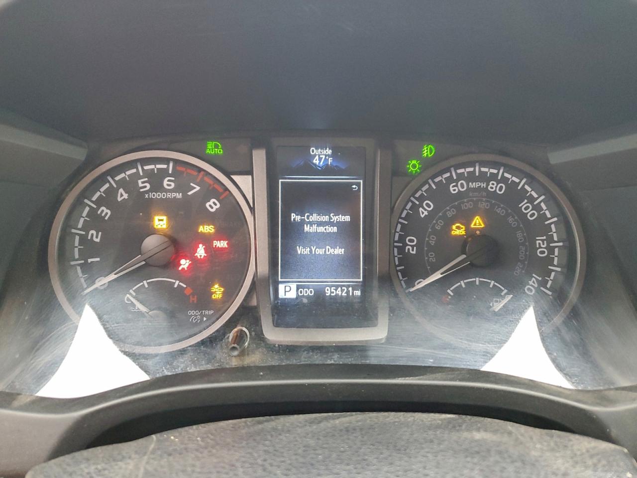 Toyota Tacoma Double Cab Image 8