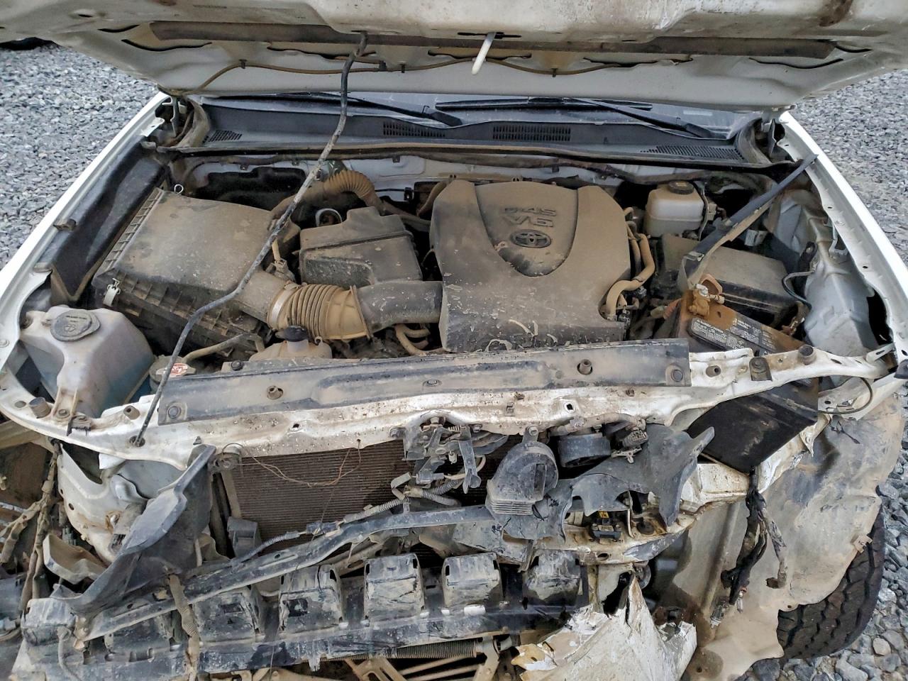 Toyota Tacoma Double Cab Image 10