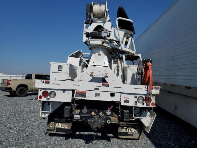 Freightliner M2 106 Medium Duty Image 8