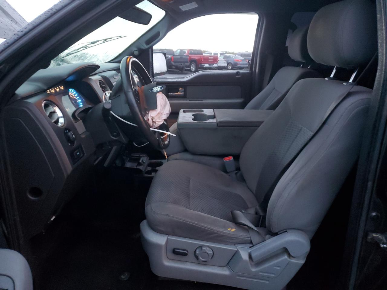 Ford F-150 Supercrew Image 11