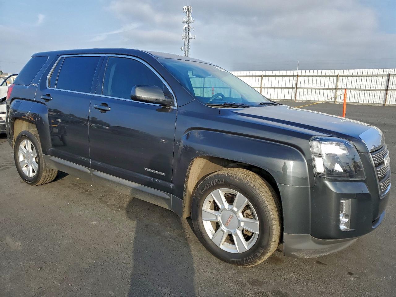 GMC Terrain Sle Image 3