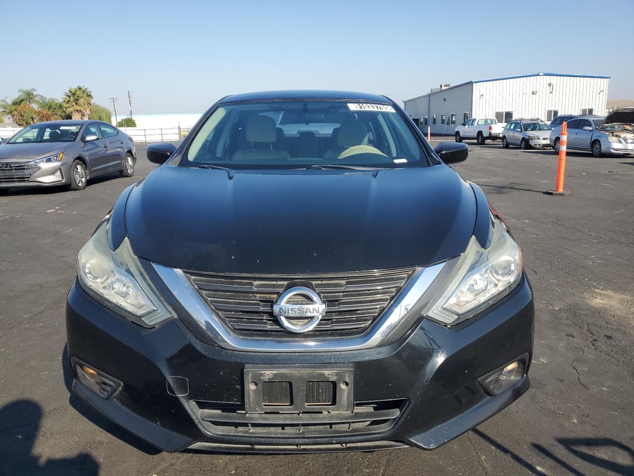 Nissan Altima 2.5 Image 8