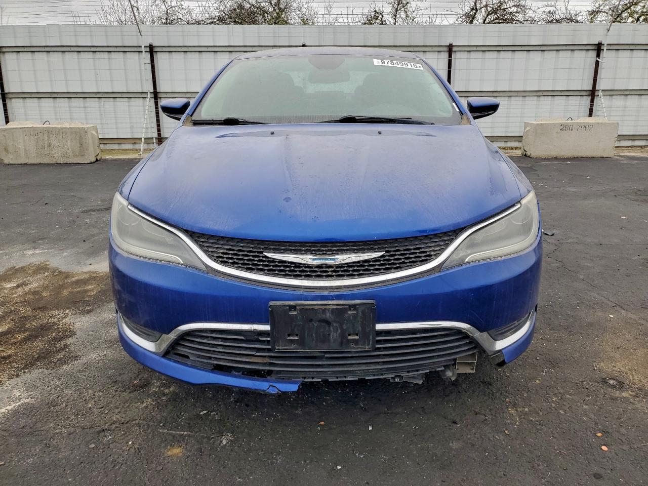 Chrysler 200 Limited Image 11