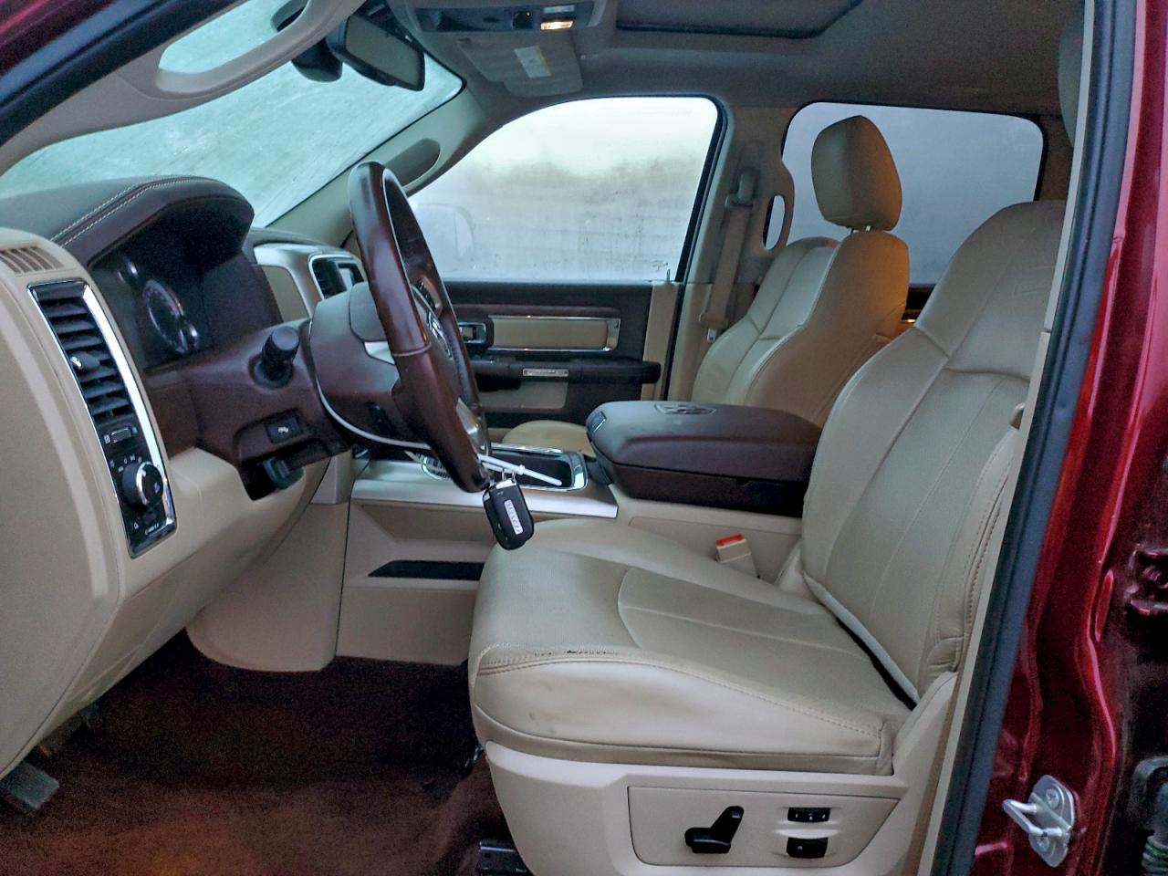 Ram 1500 Laramie Image 4