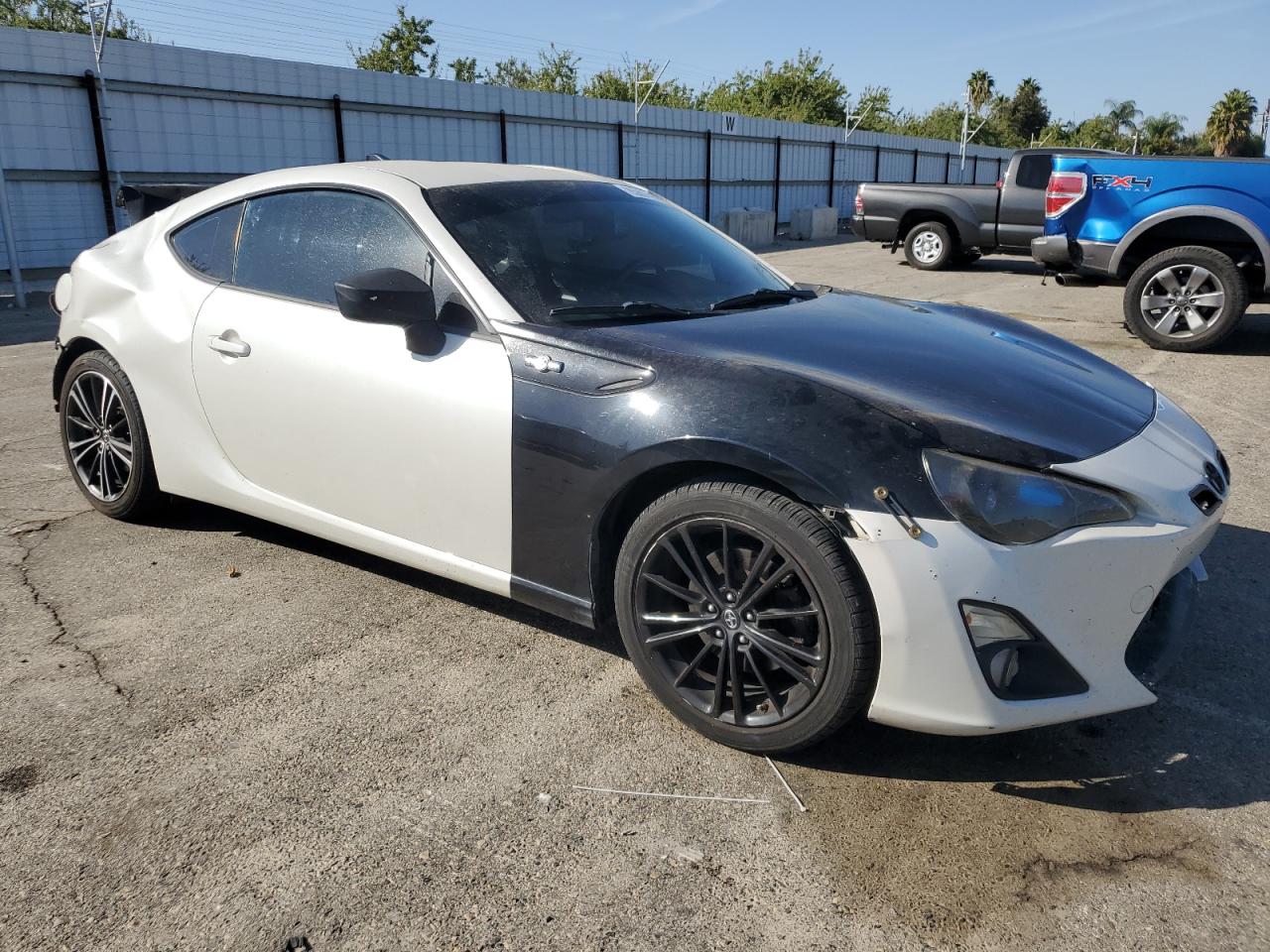 Toyota Scion Image 5