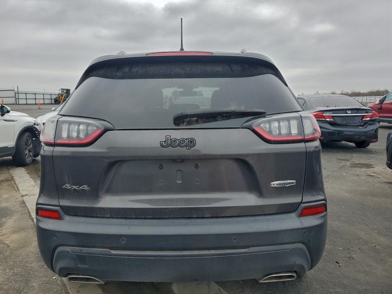 Jeep Grand Cherokee Latitude Plus Image 12