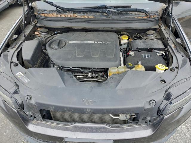 Jeep Grand Cherokee Latitude Plus Image 8