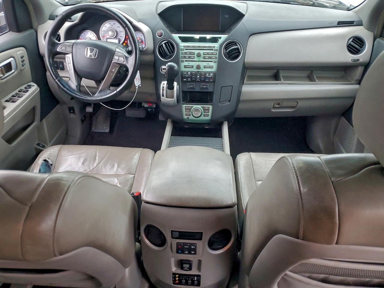 Honda Pilot Touring Image 9