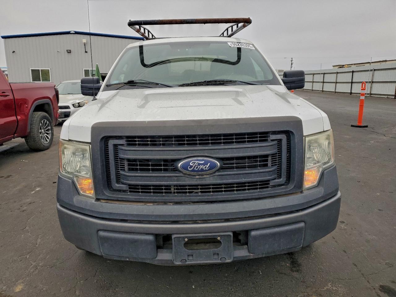 Ford F-150 Super Cab Image 11